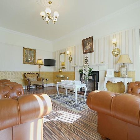 The Old Tramhouse Self Catering Apartments Stirling Bagian luar foto