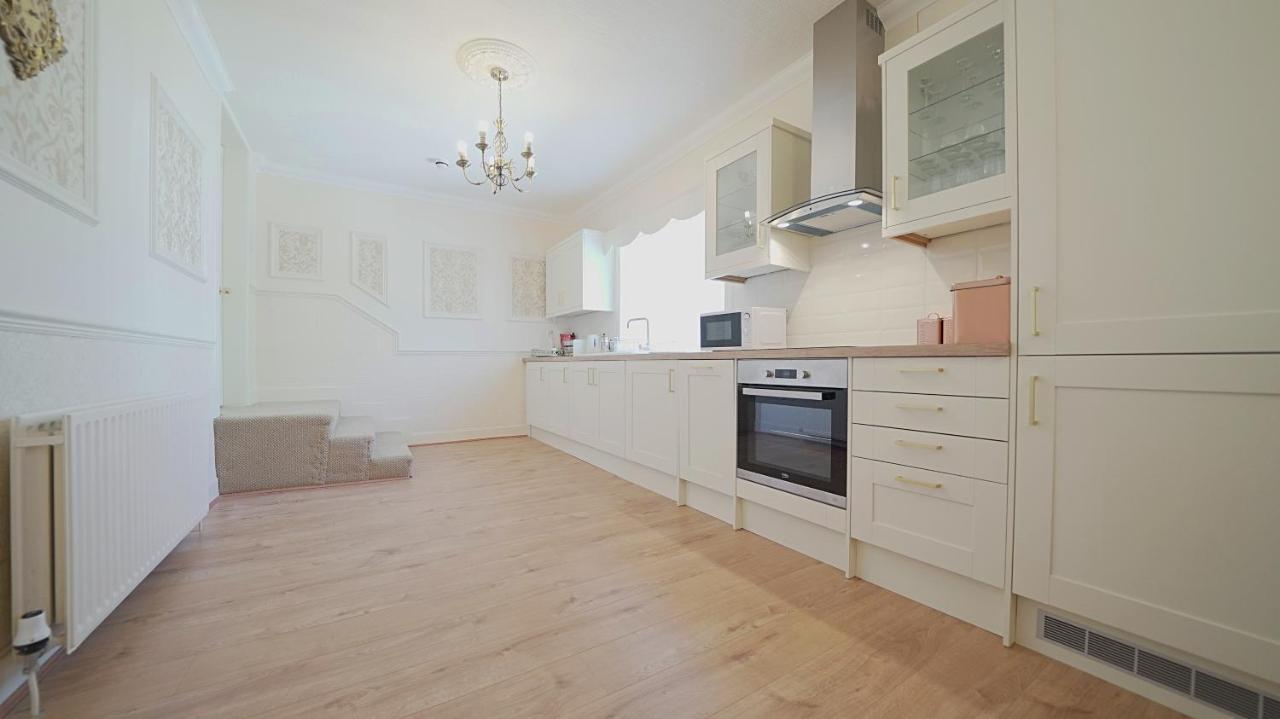 The Old Tramhouse Self Catering Apartments Stirling Bagian luar foto
