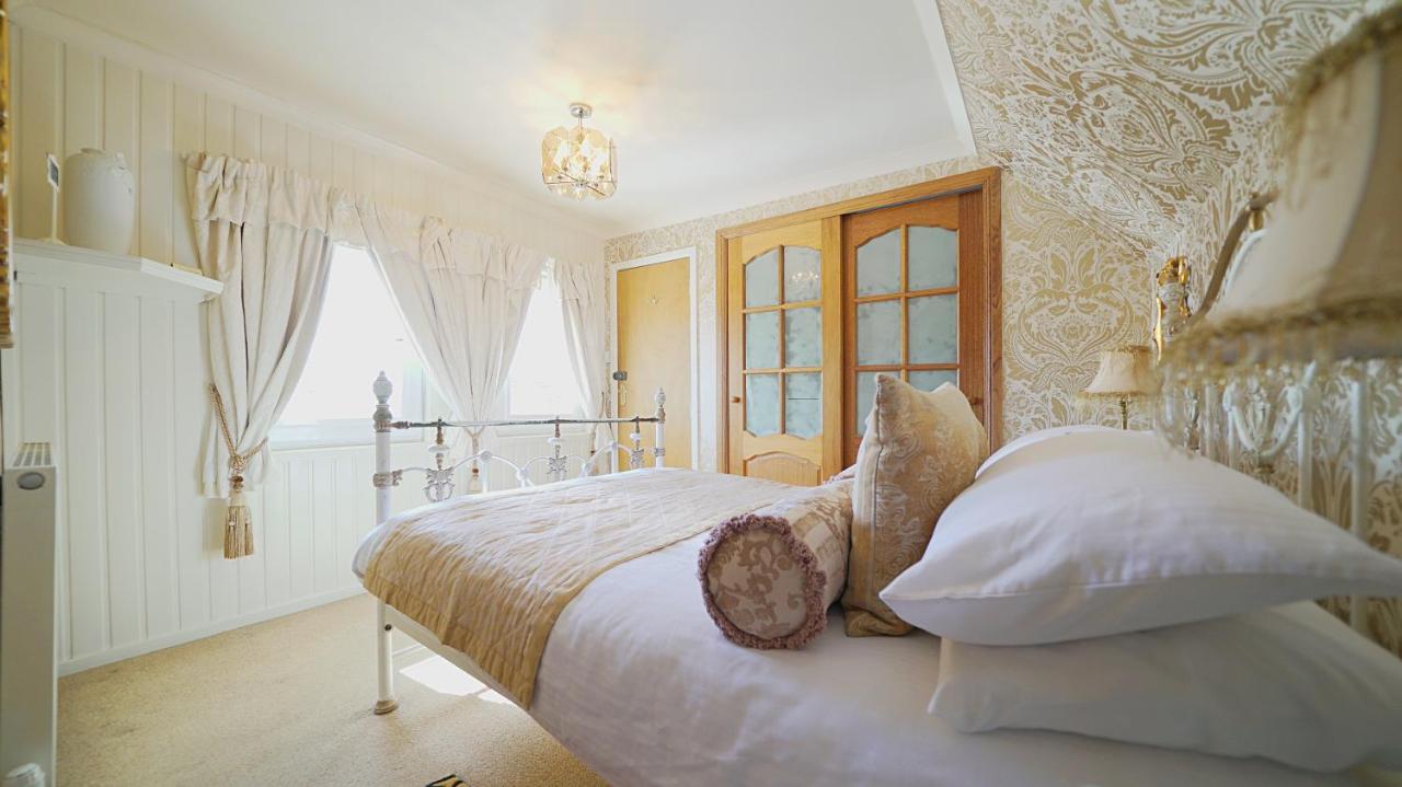 The Old Tramhouse Self Catering Apartments Stirling Bagian luar foto