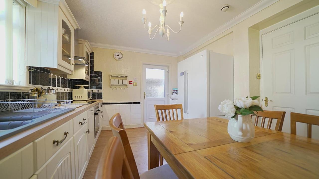 The Old Tramhouse Self Catering Apartments Stirling Bagian luar foto