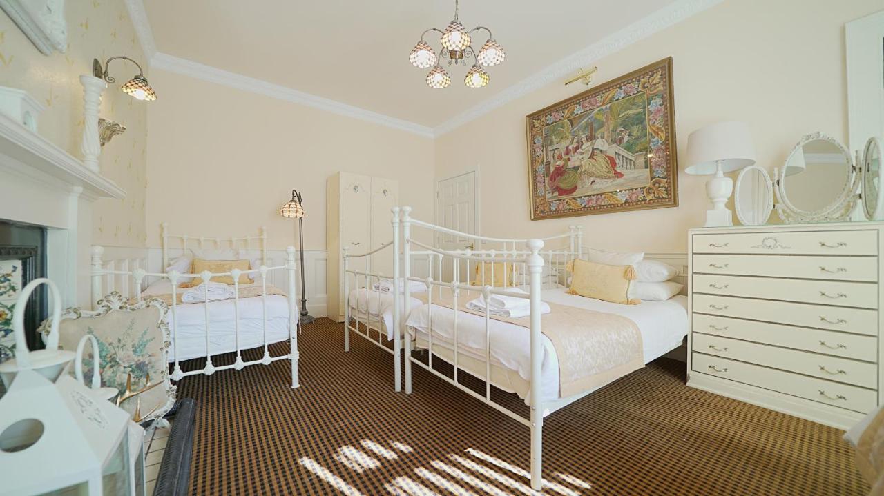 The Old Tramhouse Self Catering Apartments Stirling Bagian luar foto