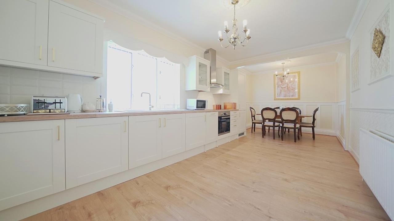 The Old Tramhouse Self Catering Apartments Stirling Bagian luar foto