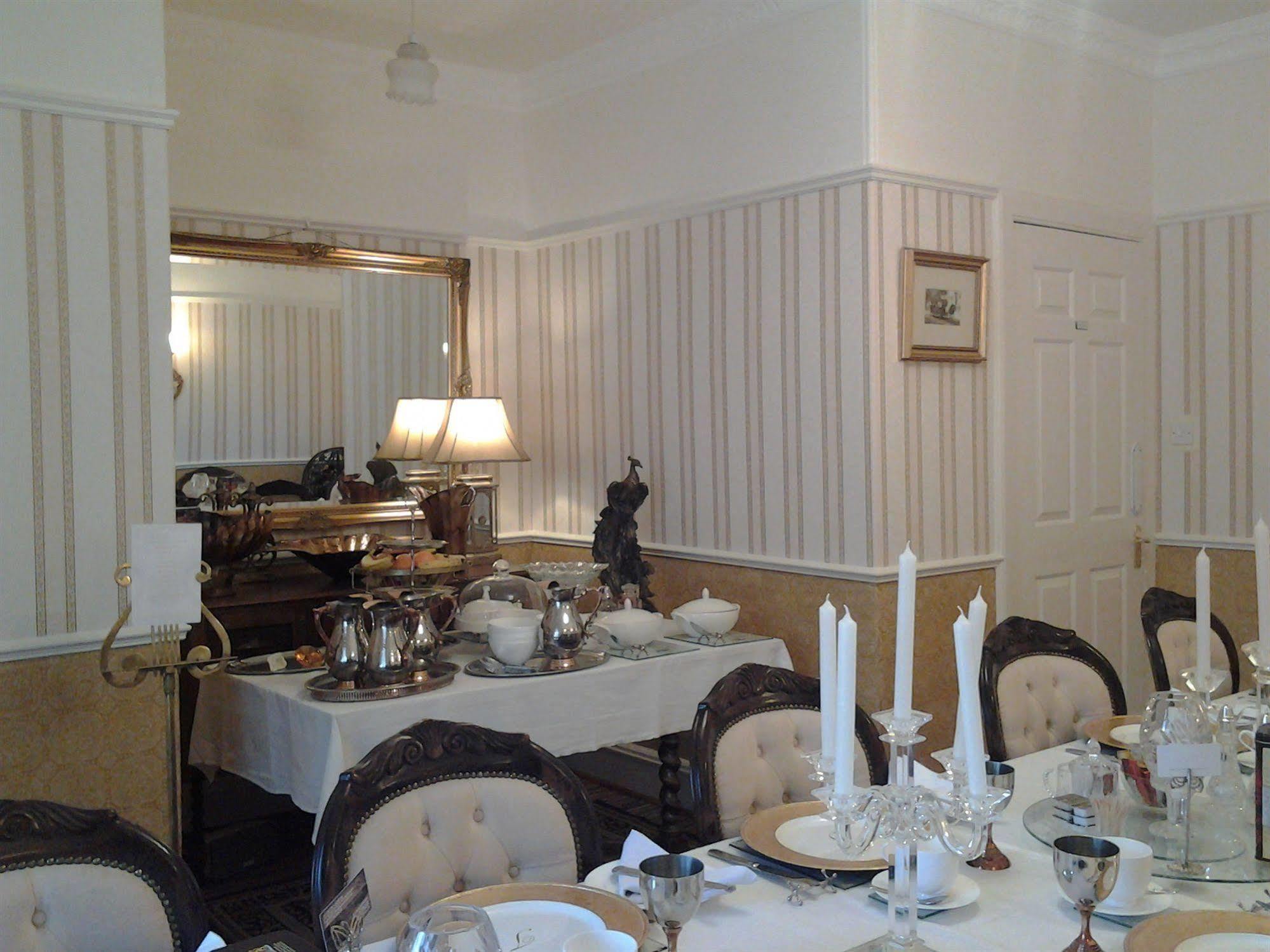 The Old Tramhouse Self Catering Apartments Stirling Bagian luar foto